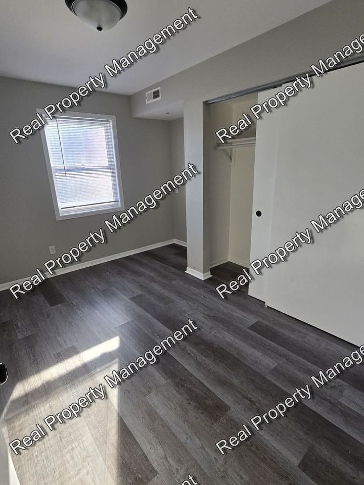352 College Ave #2B - Photo 5 of 11