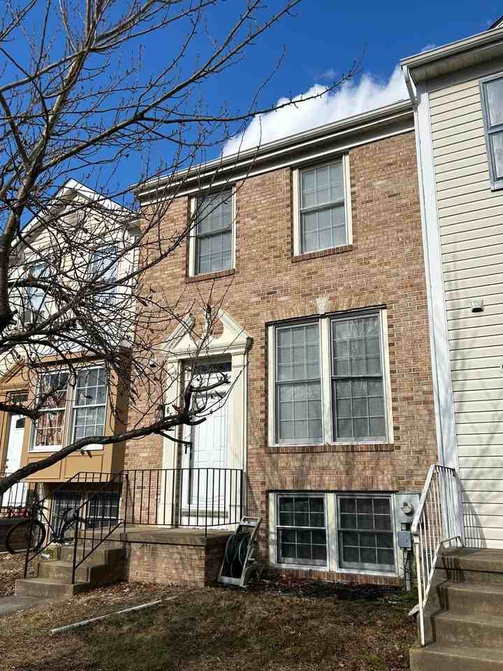 658 Corsica Ave - Photo 2 of 22