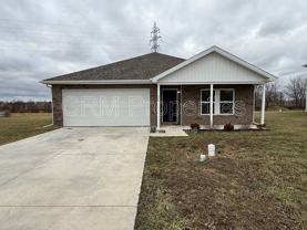 2618 W Kings Canyon Rd - Photo 1 of 1