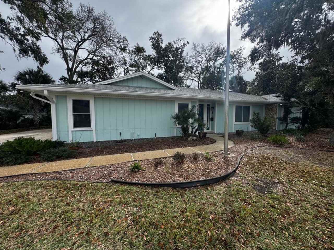 1508 Poplar Dr - Photo 2 of 36