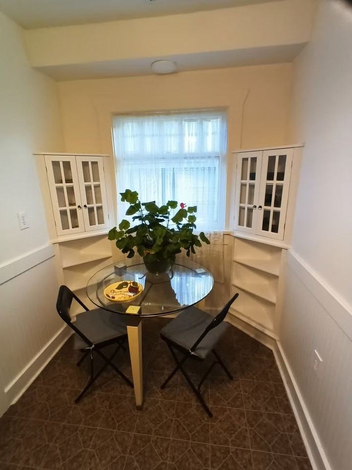 415 S Chelan Ave - Photo 6 of 12