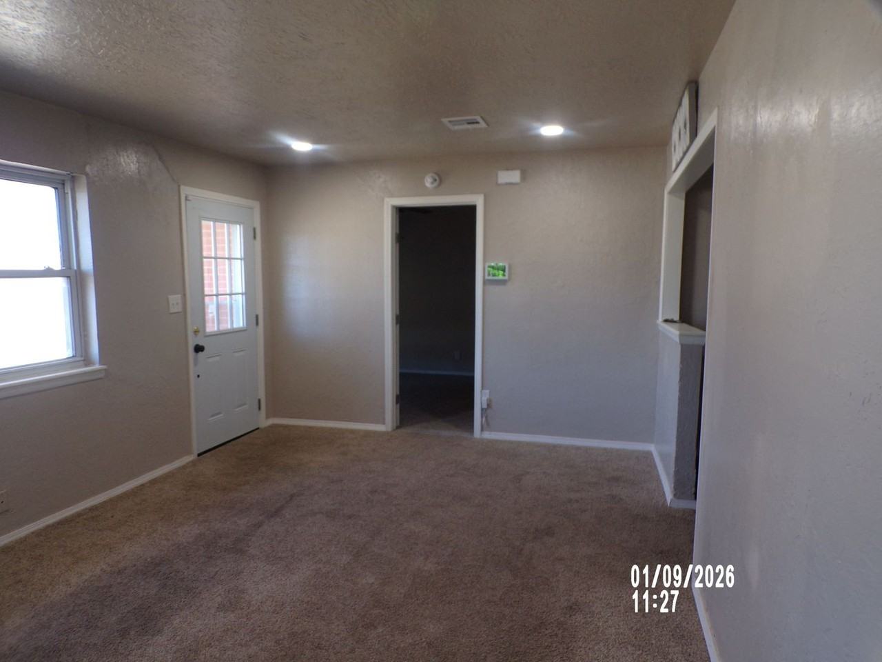 21 Nw 53rd St - Photo 3 of 28