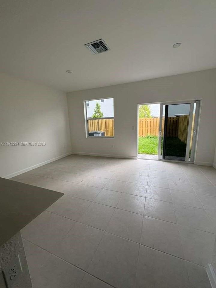 17846 Sw 358th St - Photo 3 of 16