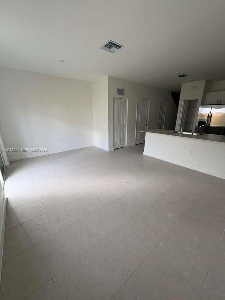 17846 Sw 358th St - Photo 4 of 16