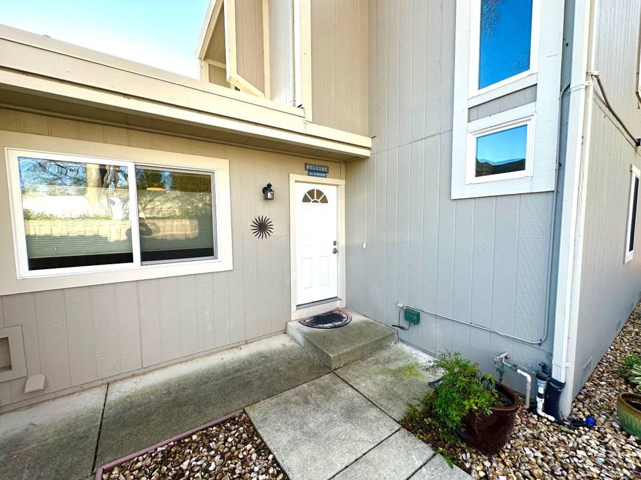 6502 Oak Manor Plz - Photo 2 of 25