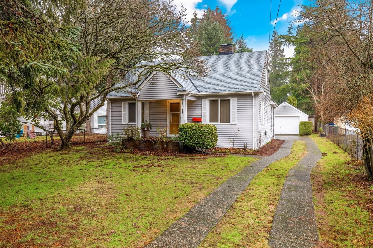 12060 10th Ave S #12060 - Photo 5 of 17