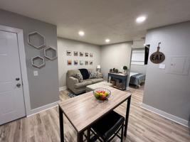 featured image of 1409 E Gold Coast Rd