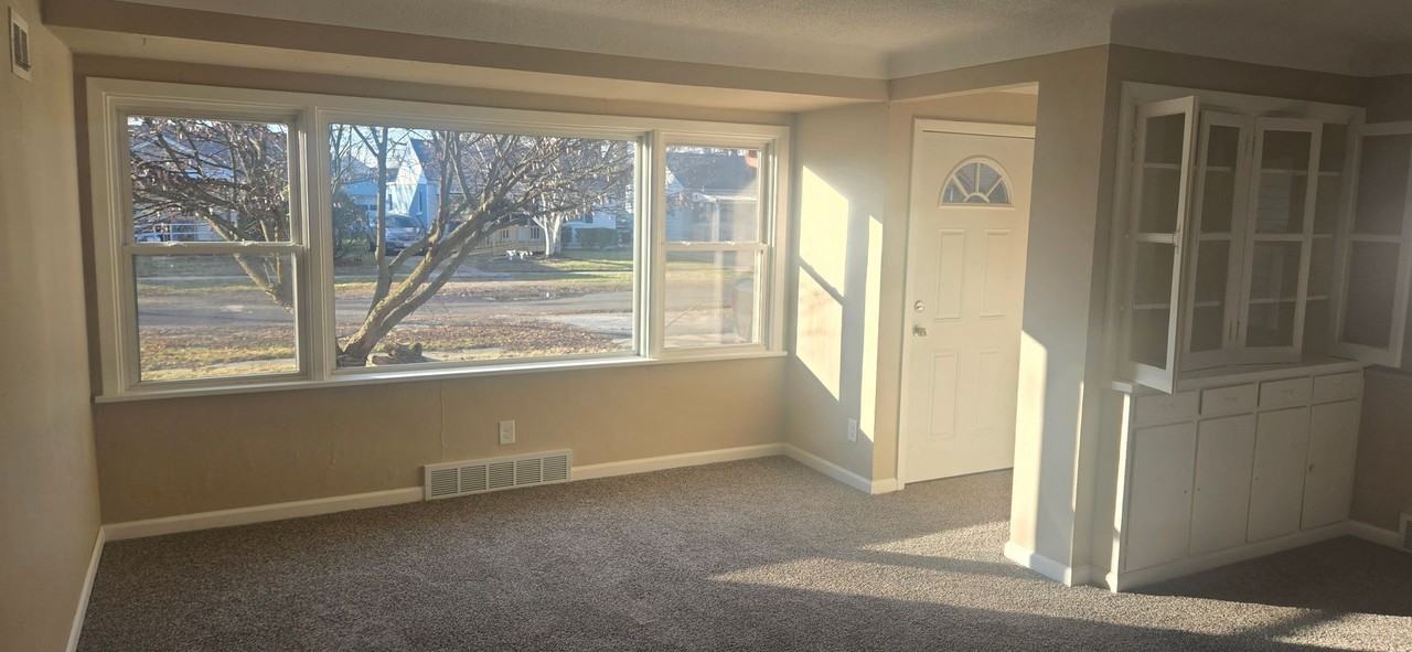 1308 N Westhaven Rd - Photo 2 of 20