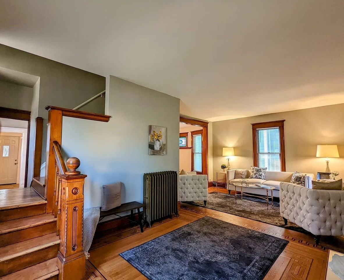 2801 Harriet Ave - Photo 5 of 14