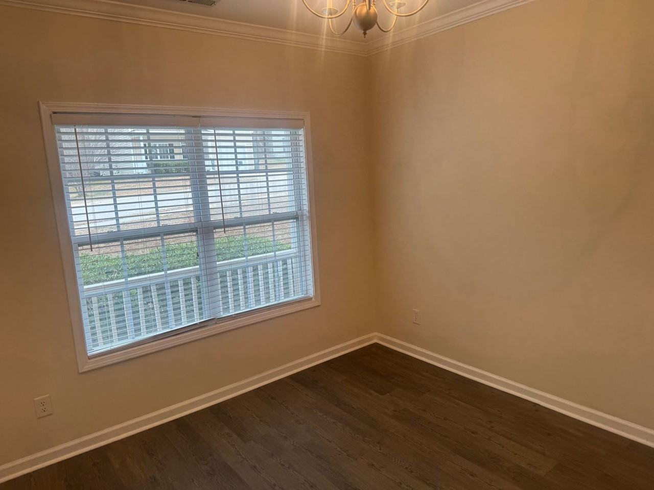 4050 Laurel Glen Dr - Photo 5 of 30