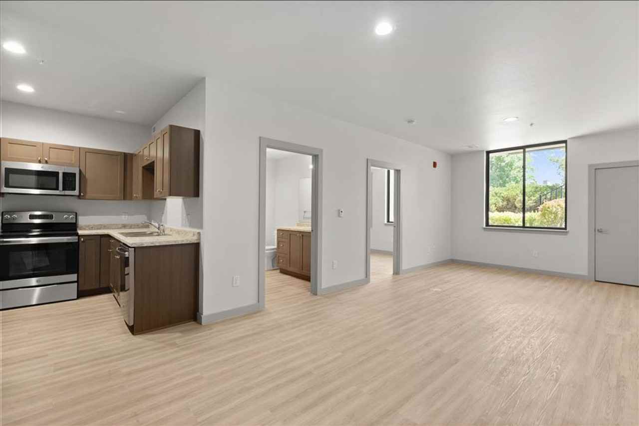 1127 Alderson Ave #210 - Photo 2 of 9