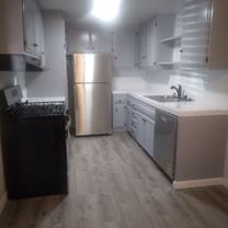 BPW 375 COMPTON TAYLOR - Photo 1 of 1