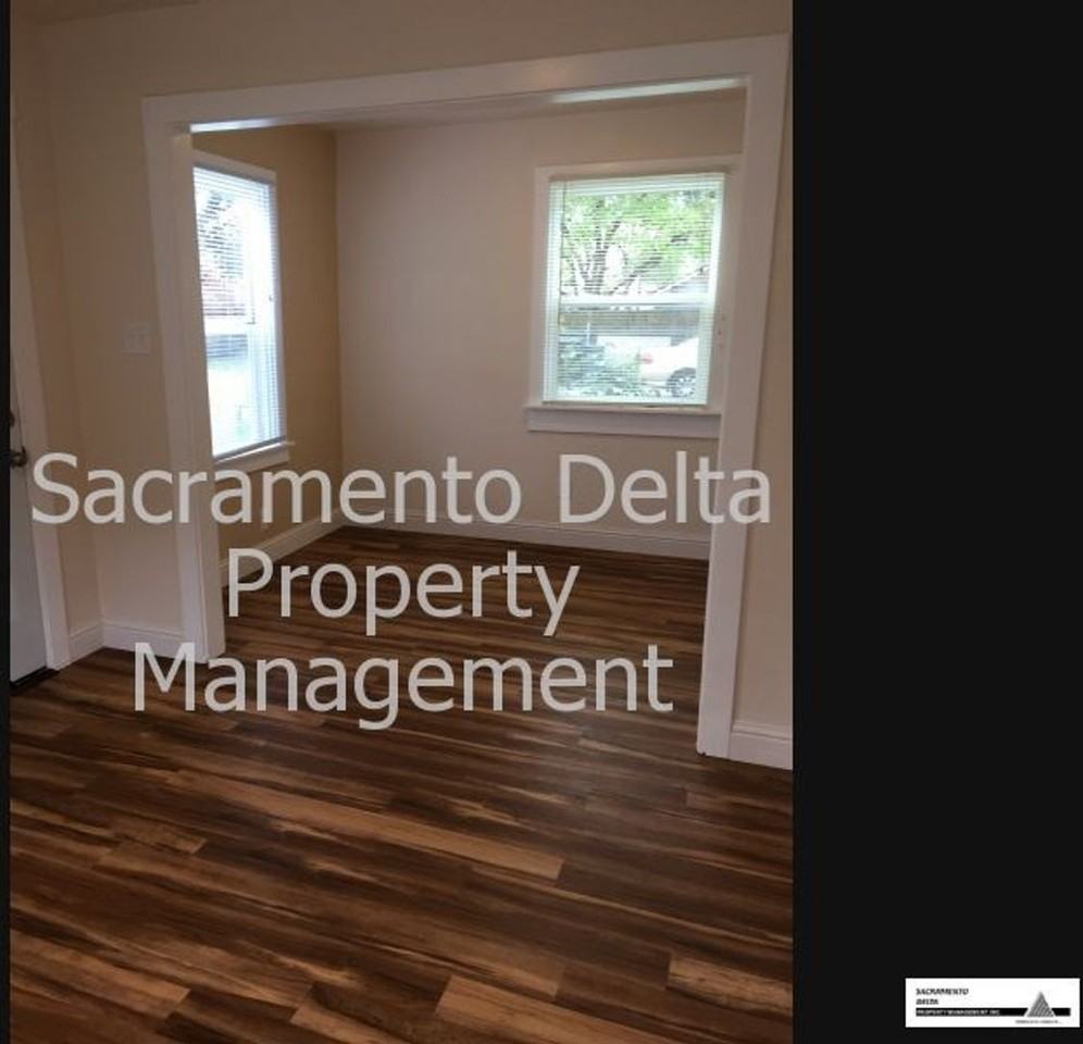 4200 51st St - Photo 7 of 12