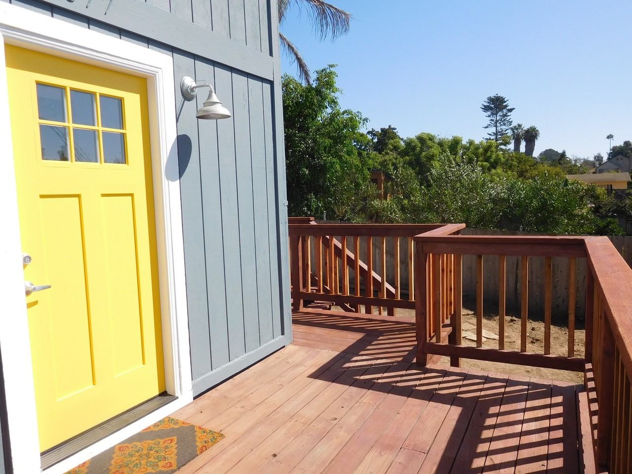 677 Requeza St - Photo 3 of 35