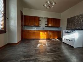 featured image of 2359 S Kinnickinnic Ave