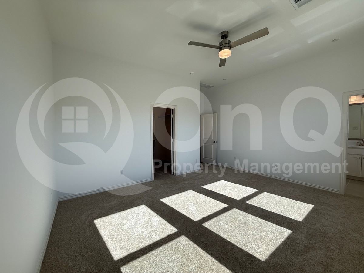 9473 Speaker Dr - Photo 5 of 19