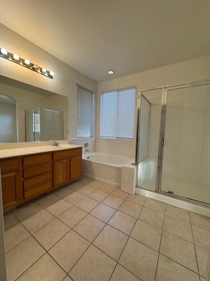 10073 Mosaic Way - Photo 7 of 14