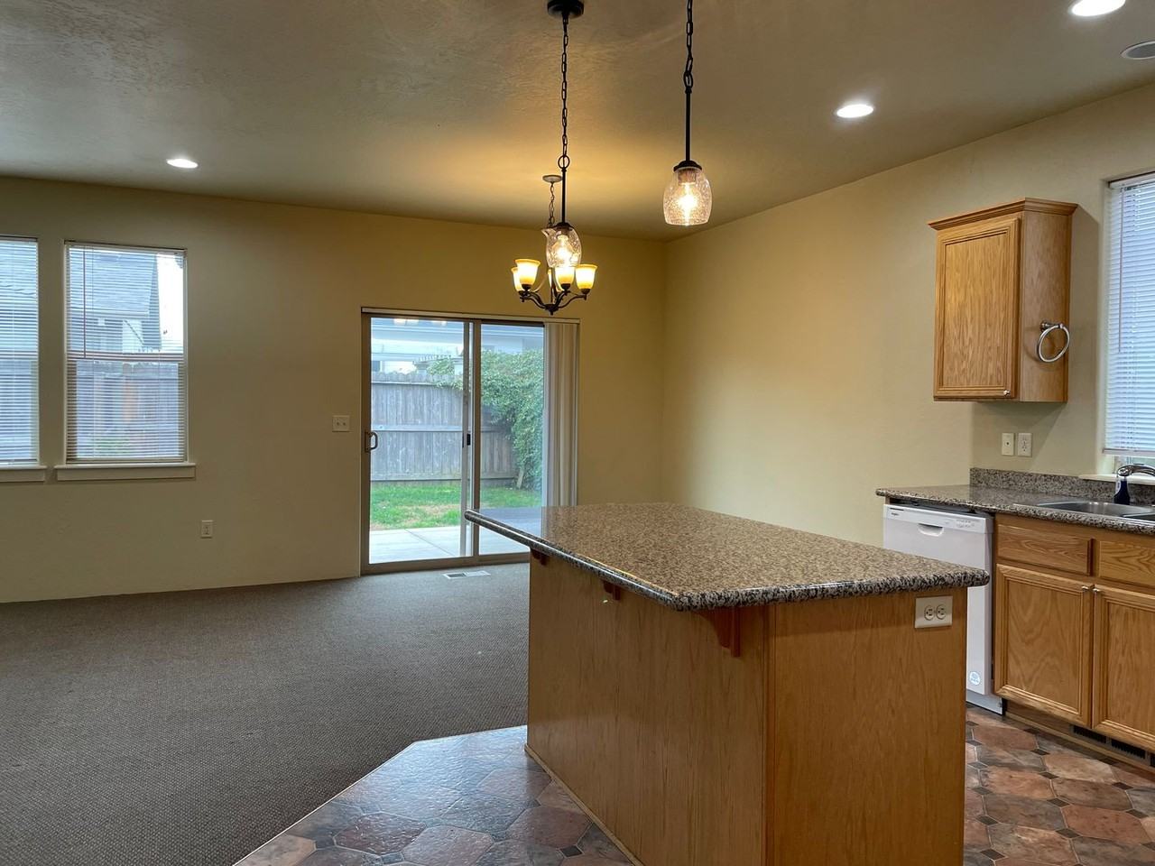 293 Mac Ct - Photo 6 of 29