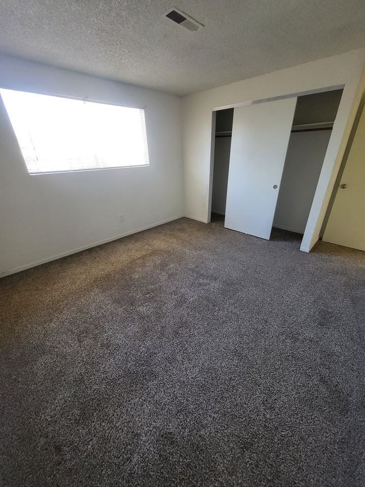 1618 Brown St - Photo 7 of 9