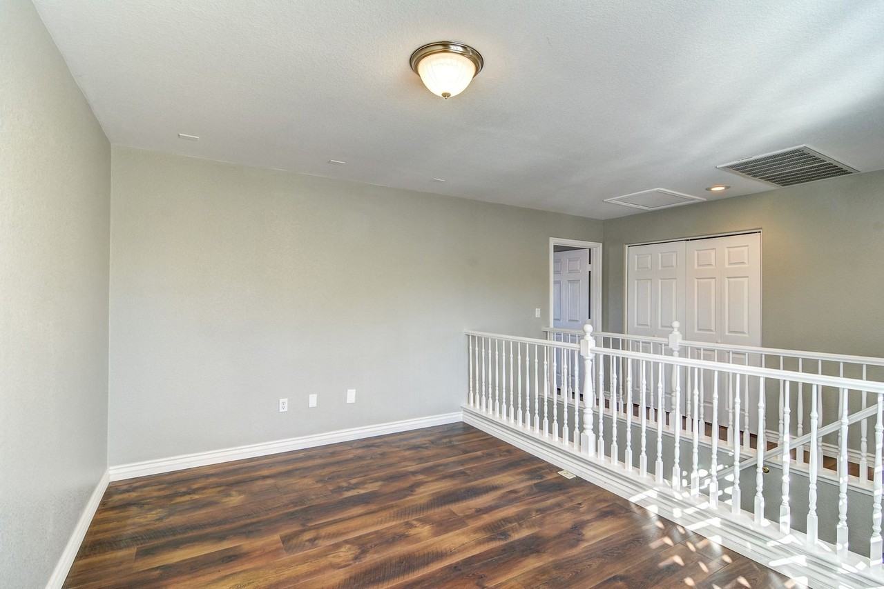 6158 Adams Bay Ave - Photo 7 of 16