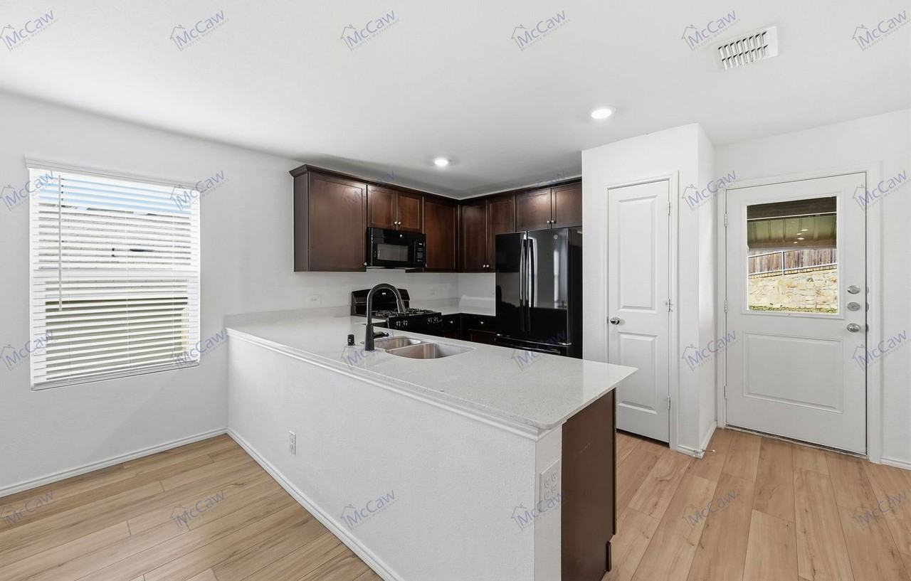 9729 Motley Dr - Photo 6 of 22