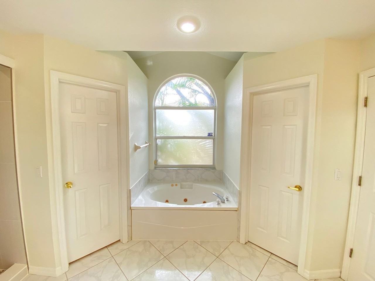 9637 Lake Douglas Pl - Photo 6 of 44