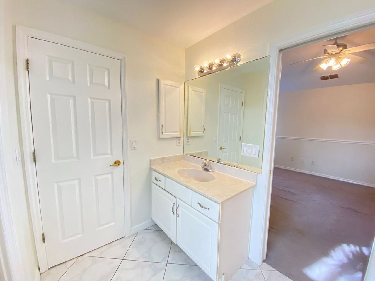 9637 Lake Douglas Pl - Photo 7 of 44