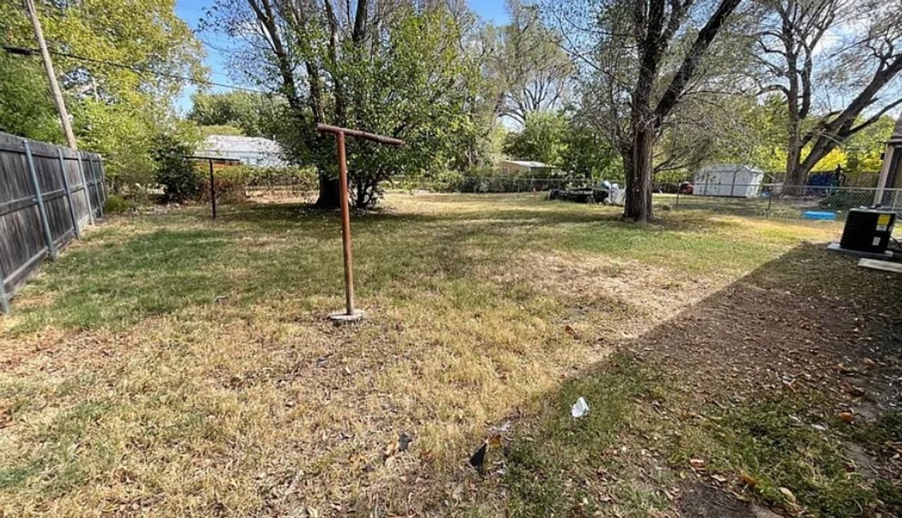 3114 S Fern Ave - Photo 2 of 19