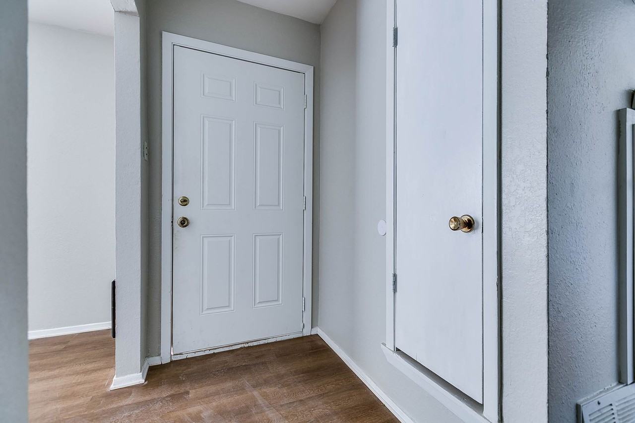 1425 Austin St - Photo 7 of 18