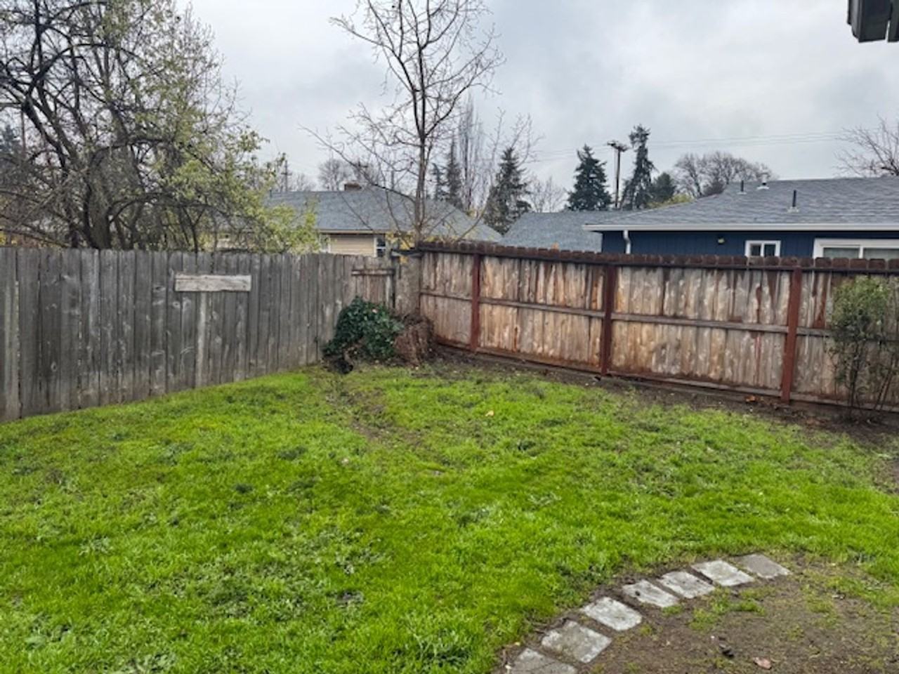 937 Winchester Ave - Photo 4 of 6