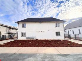 116 N Yosemite Ave - Photo 1 of 1