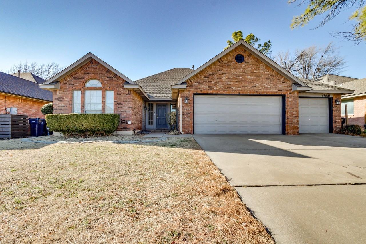 17521 Cranbrook Rd - Photo 2 of 50