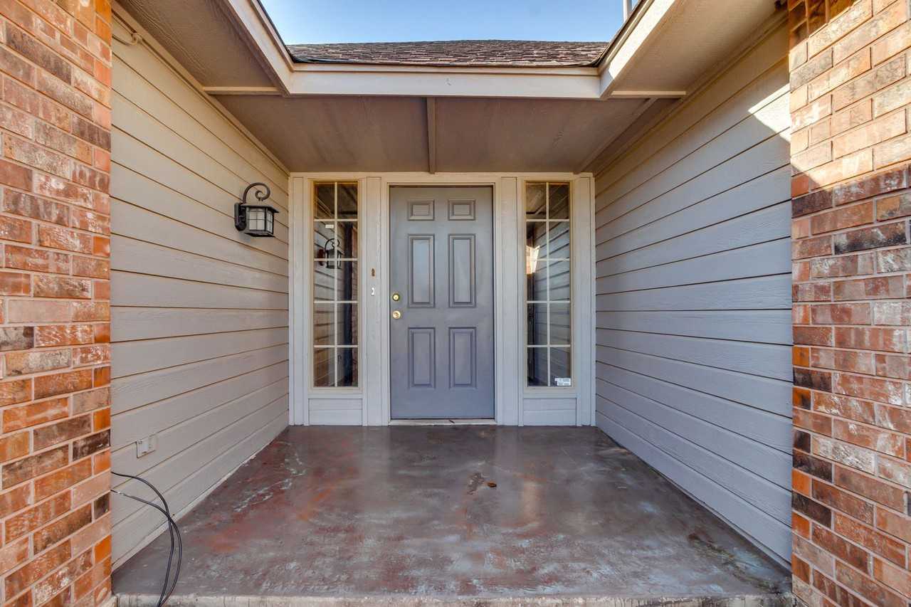 17521 Cranbrook Rd - Photo 4 of 50