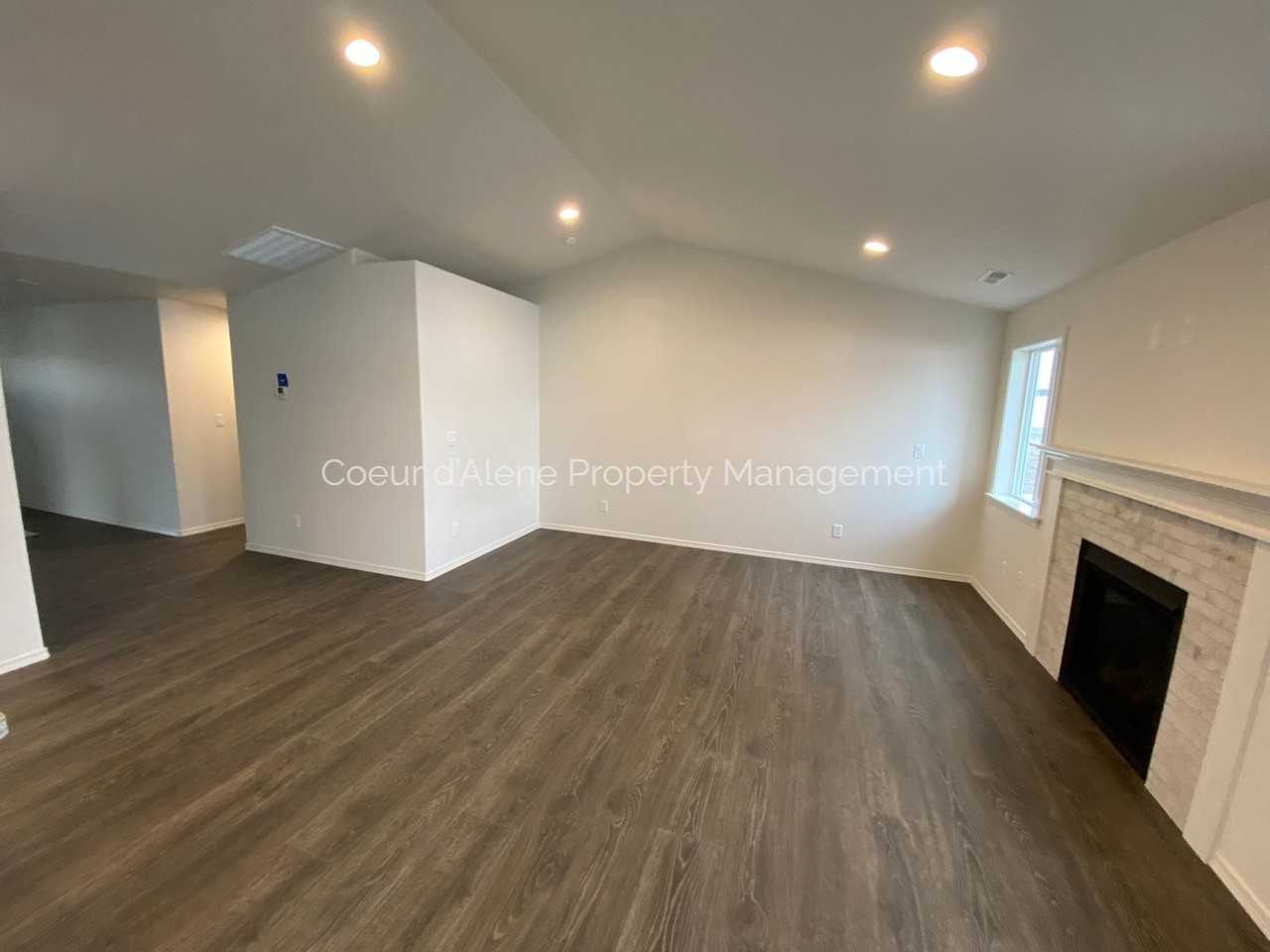 5882 W Lujack Way - Photo 4 of 15