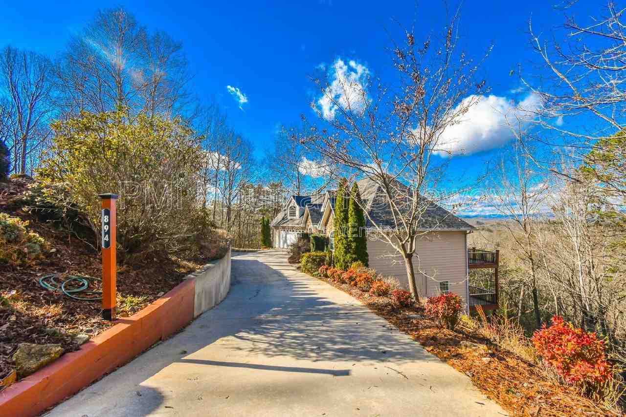 894 Oak Pointe Dr - Photo 2 of 43