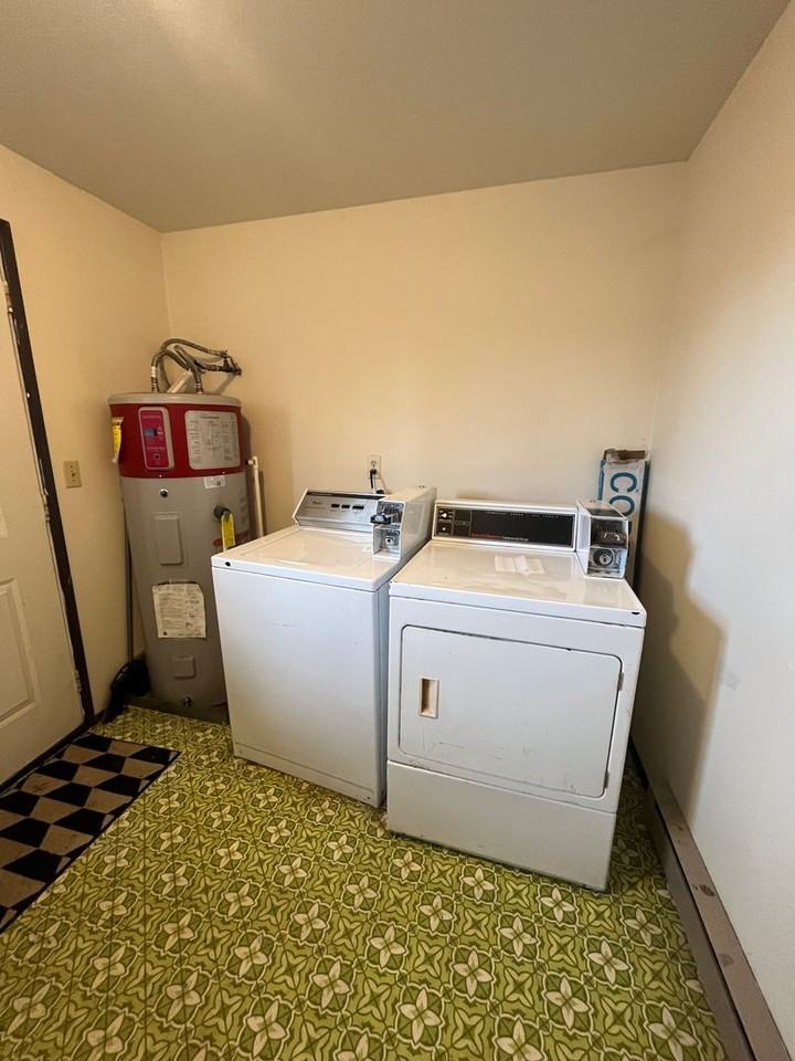 1255 E Van Buren Ave #4 - Photo 5 of 14