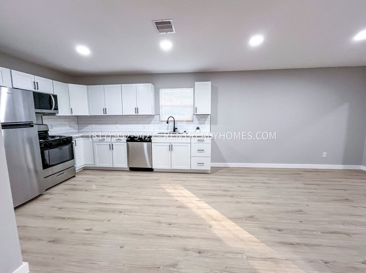 9946 Woodwick St - Photo 4 of 14