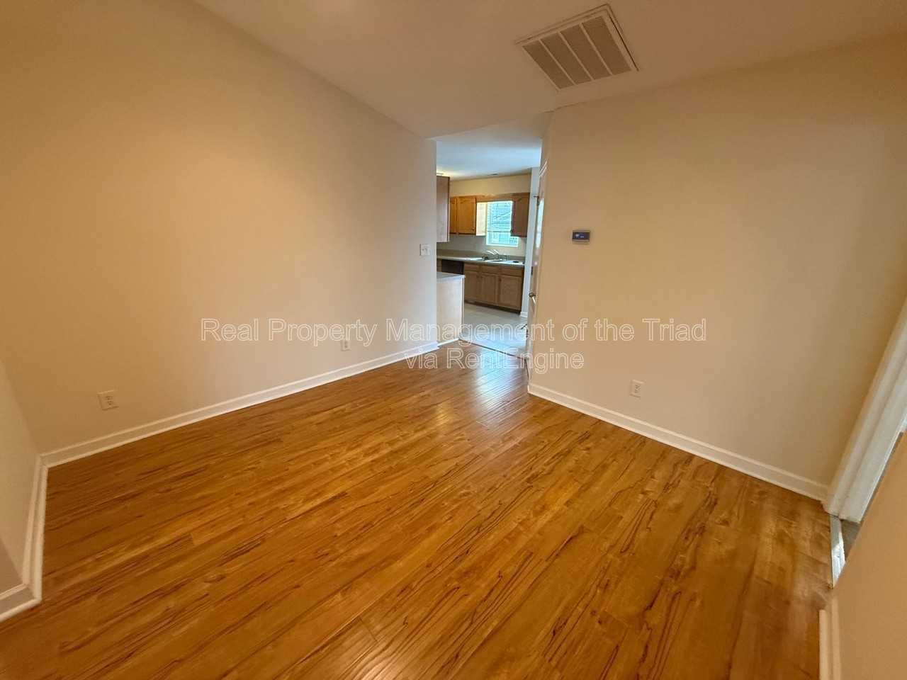 509 Denny Dr - Photo 7 of 17