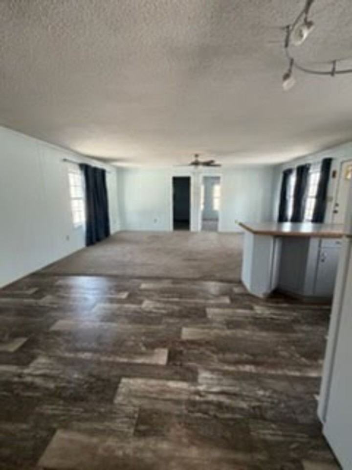 7670 E 280 N - Photo 6 of 16