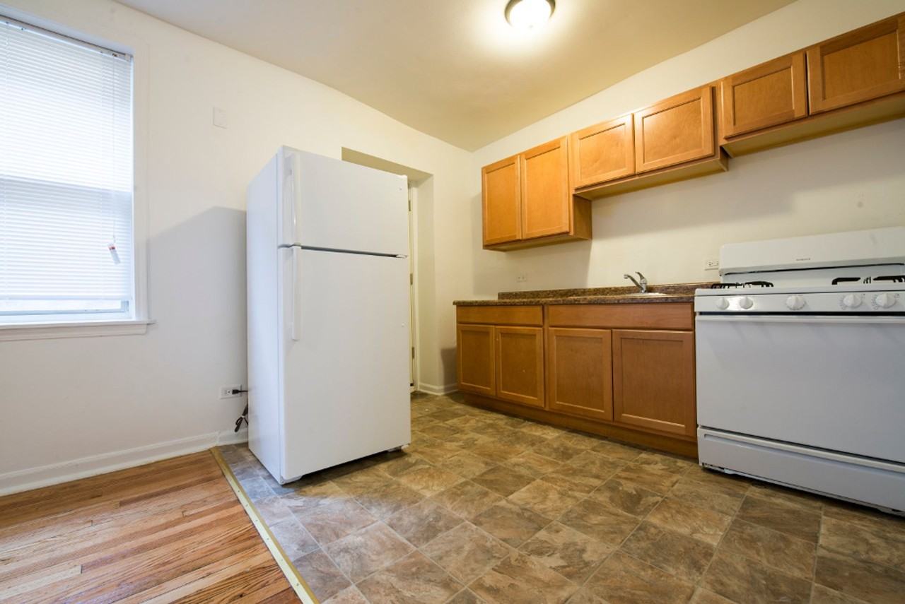 5504 S Wabash - Photo 3 of 44