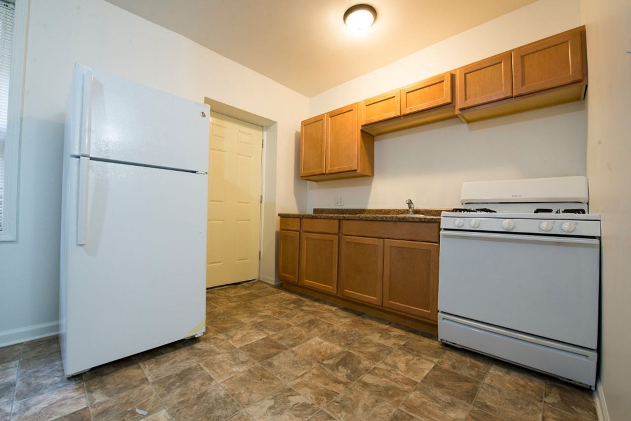 5504 S Wabash - Photo 5 of 44