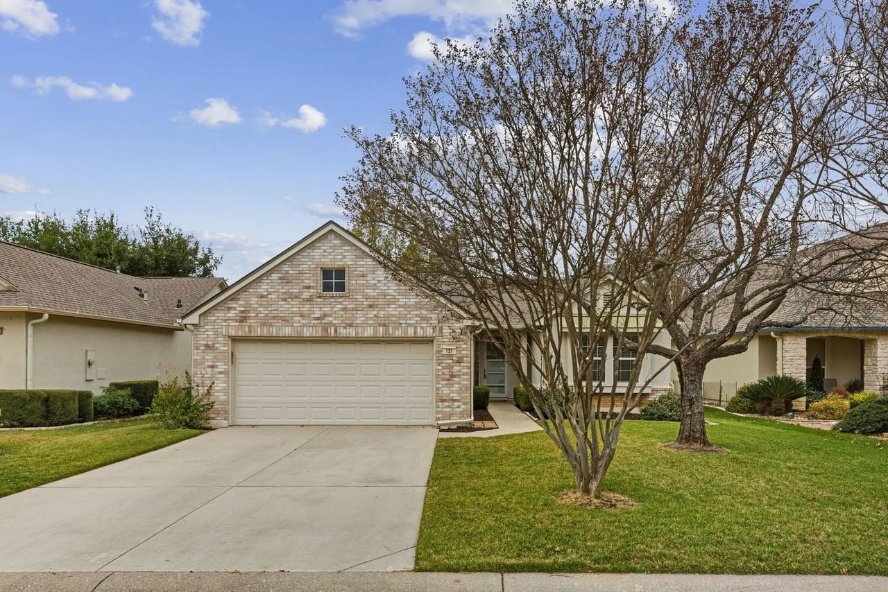 121 Coreopsis Way - Photo 2 of 38