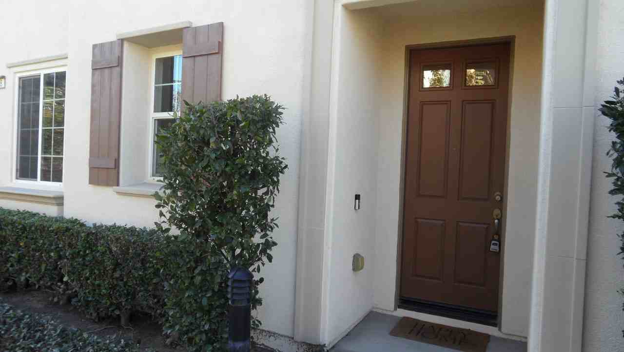 208 W Cork Tree Dr - Photo 3 of 50