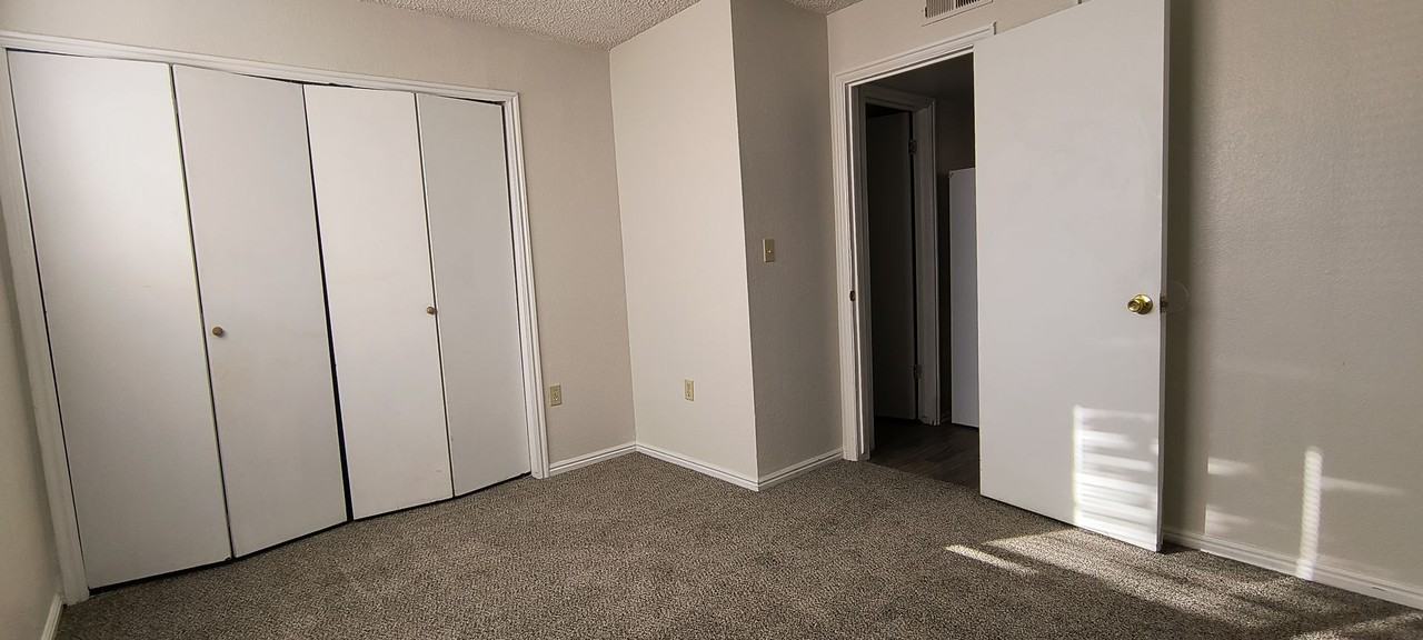 145 W 820 S - Photo 7 of 13