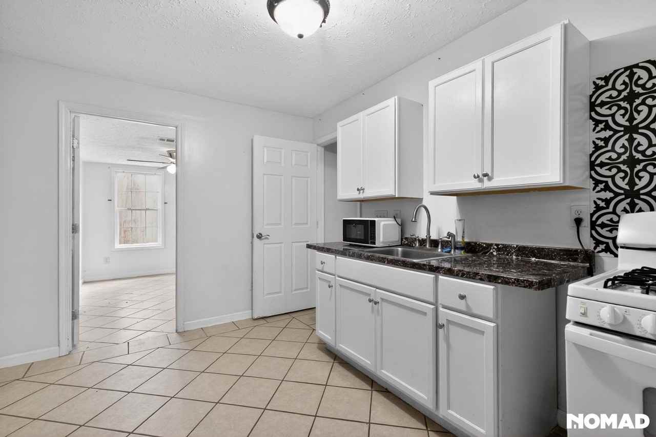 3727 Windsong Chase - Photo 4 of 13