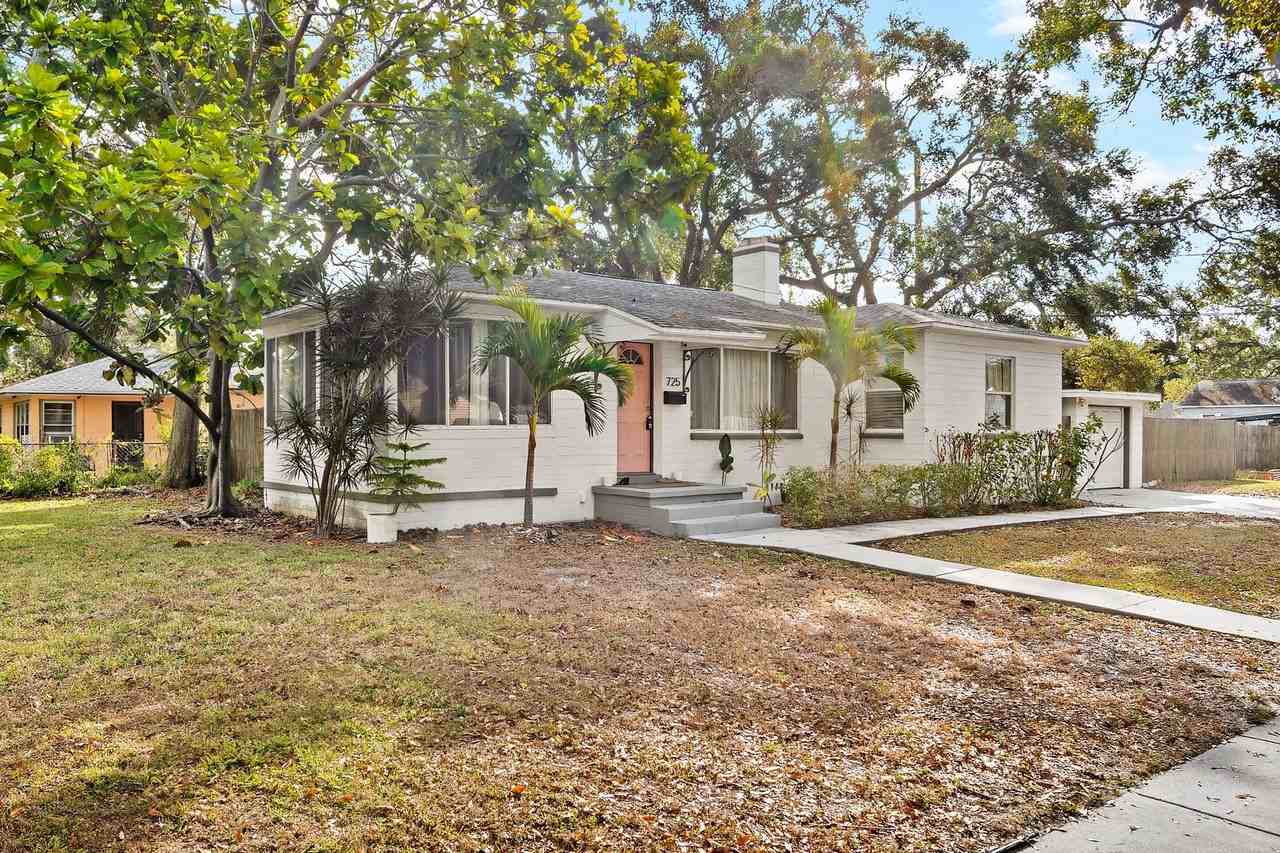 725 35th St N - Photo 2 of 25