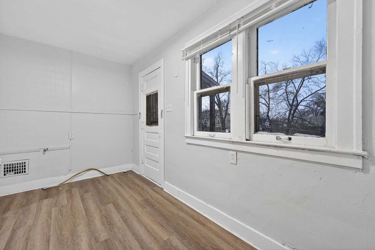 16189 San Juan Dr - Photo 4 of 21