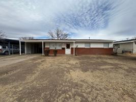 featured image of 525 W Reed St