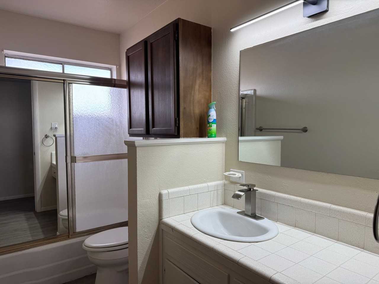 525 W Reed St - Photo 7 of 14