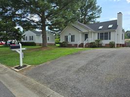 featured image of 7406 Pineleaf Dr